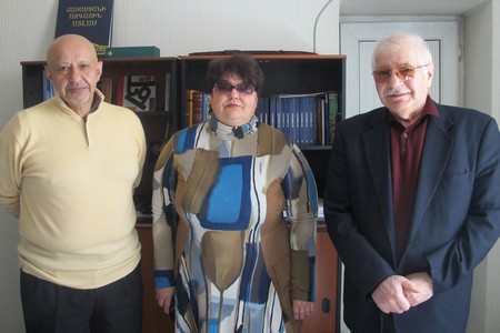MEETING AT THE NORAVANK FOUNDATION MEETING AT THE NORAVANK FOUNDATION